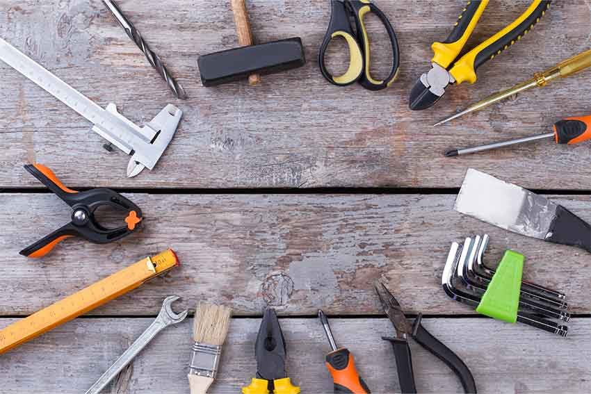 5 Essential Framing Tools List for Any Framing Project and Framing Tool ...