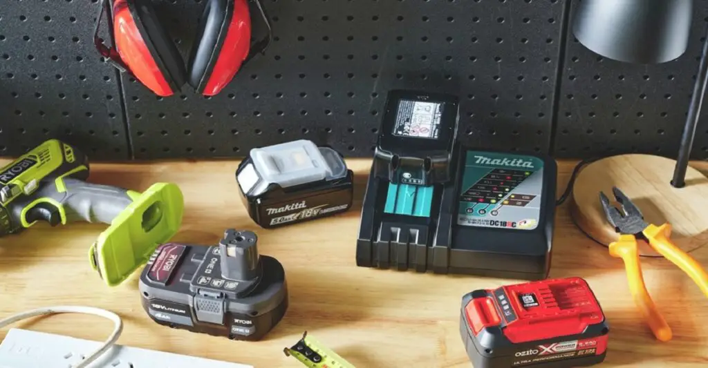 Best Ways To Store Lithium Ion Power Tool Batteries